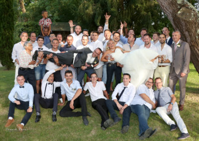 Photo des amis des mariés au vin d'honneur, Moulin de Parabère à Larreule